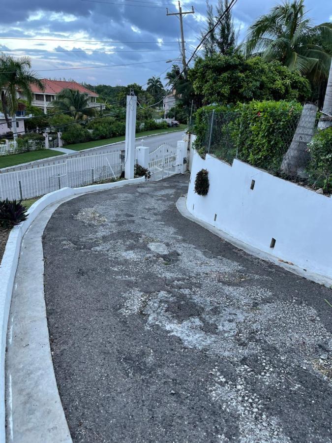 The Lodge @ Peaceful Palms Montego Bay Exterior foto