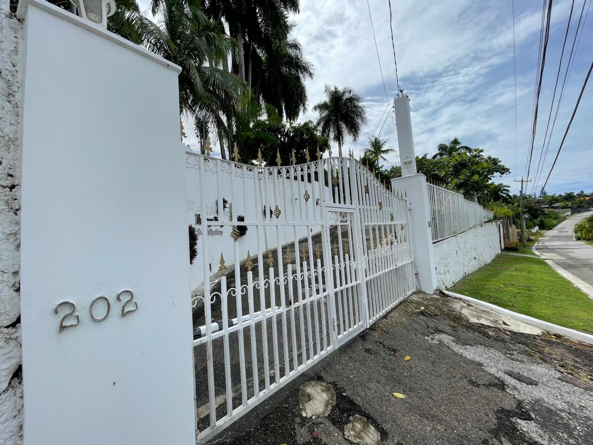 The Lodge @ Peaceful Palms Montego Bay Exterior foto